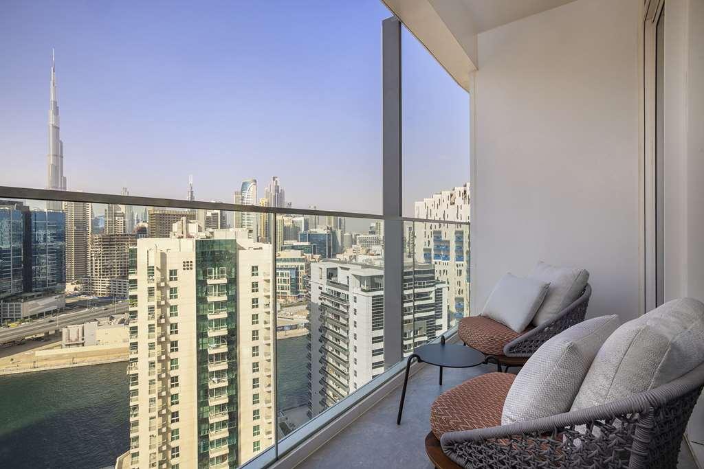 Embassy Suites By Hilton Dubai Business Bay Δωμάτιο φωτογραφία
