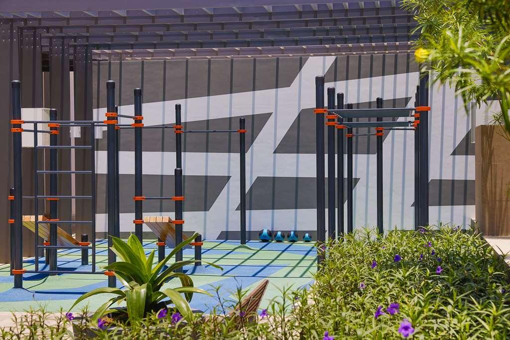 Embassy Suites By Hilton Dubai Business Bay Ανέσεις φωτογραφία